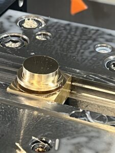Microcut messing